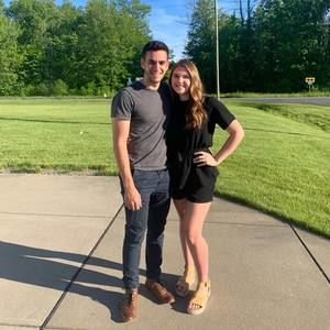 Meet your Posher, Alexis